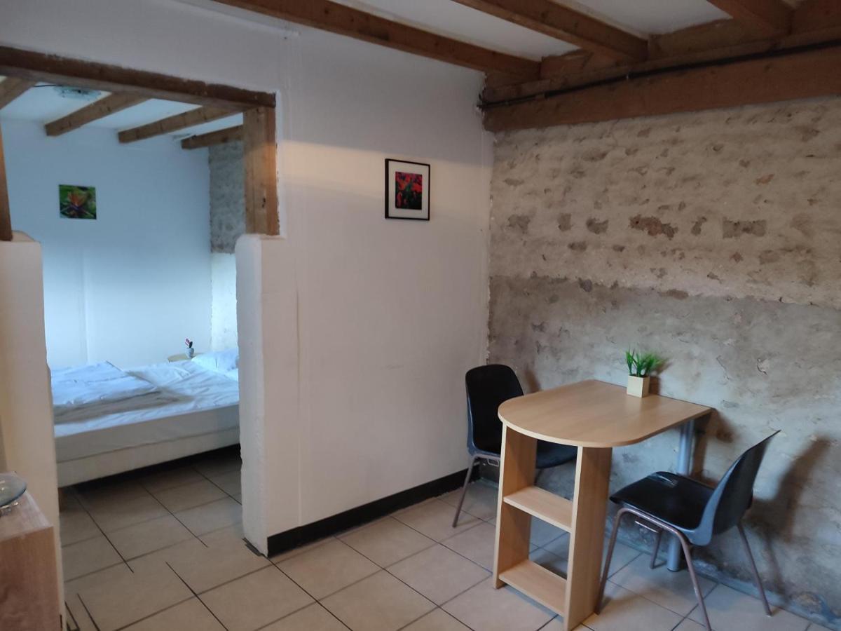 La Mini Ferme De Maelou Vila Sermaises Exterior foto